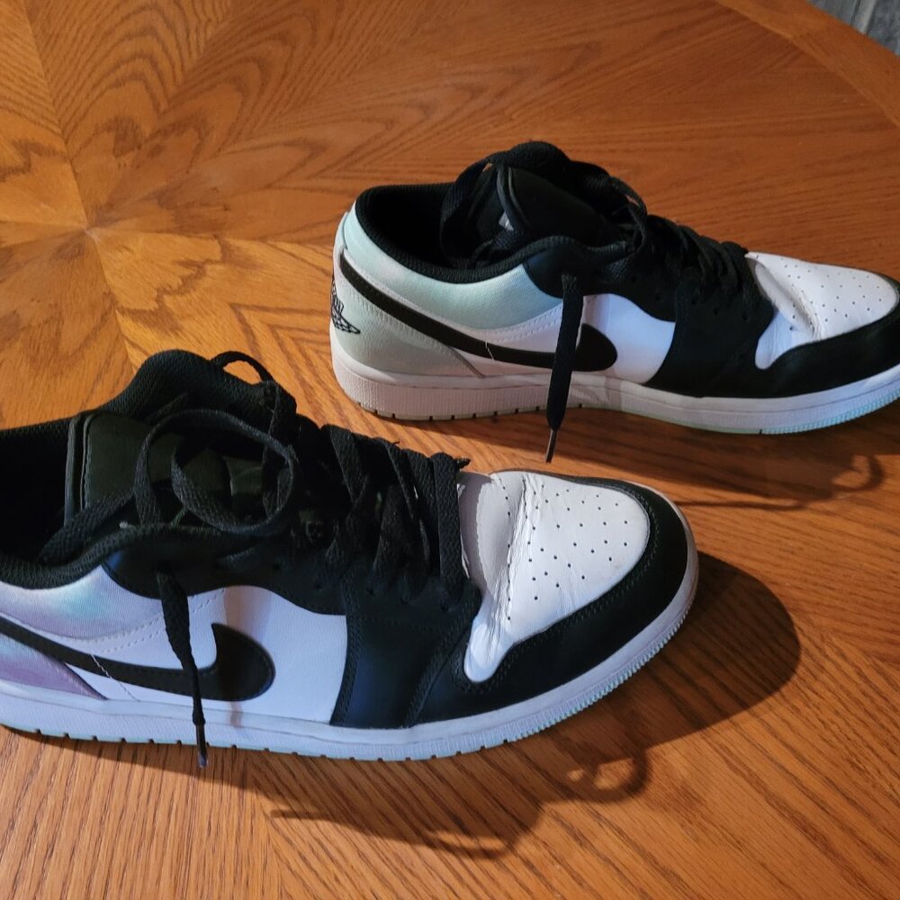 Air Jordan 1 Low SE Tie Dye 2022 Size 9.5 Mens